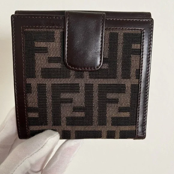 Vintage Fendi FF Zucca Bifold Wallet EUC Authenticity Guaranteed